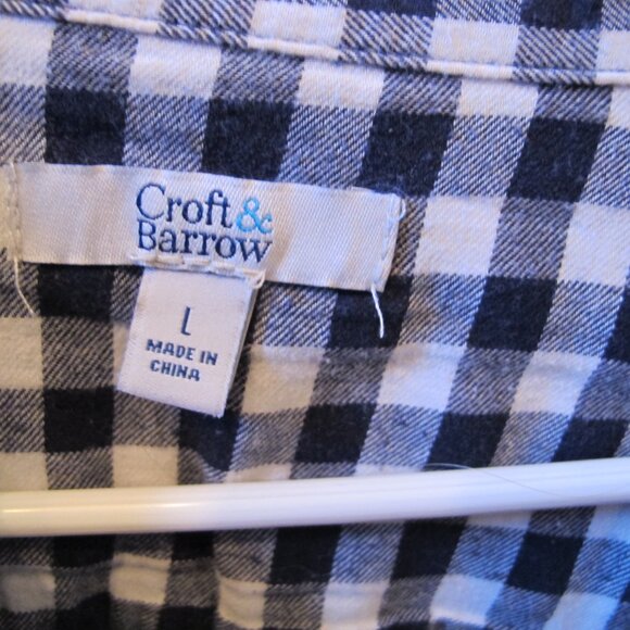 Sitewide Sale Croft and barrow Button Down top with pockets Size Large - Picture 3 of 4